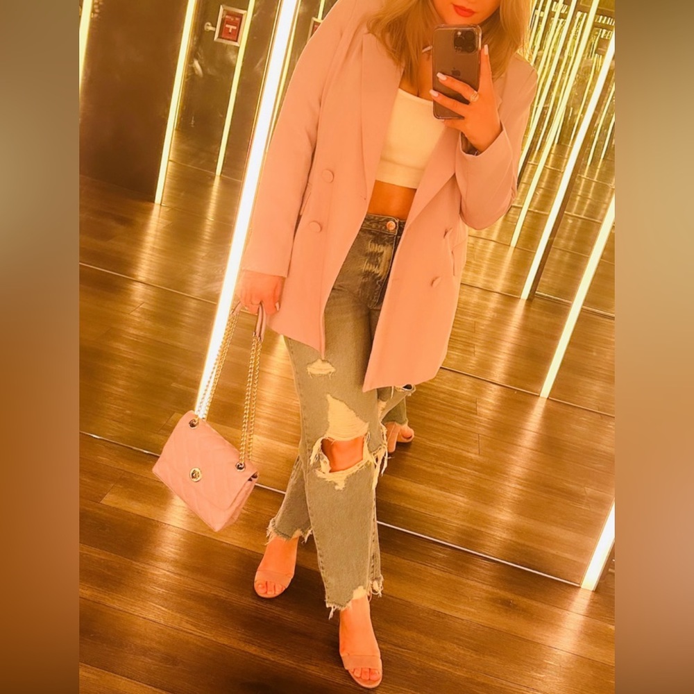 Double-Breasted Notch Lapel
Long Blazer